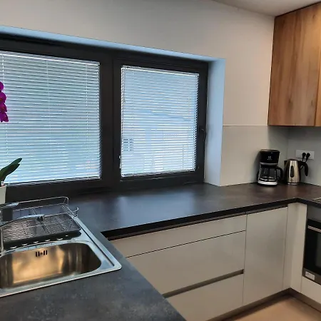 Hisa Spuntar Apartman *