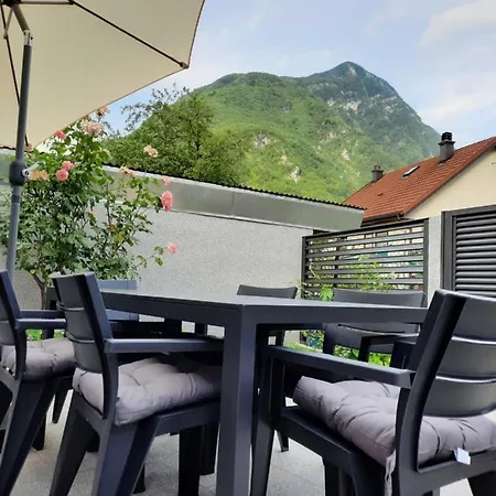 Hisa Spuntar Apartment